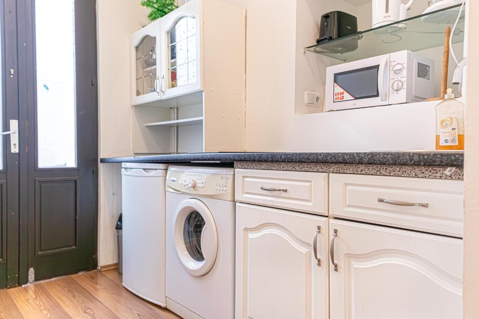 Modern 1Br Apart- Suitable For Longstays Вена Экстерьер фото