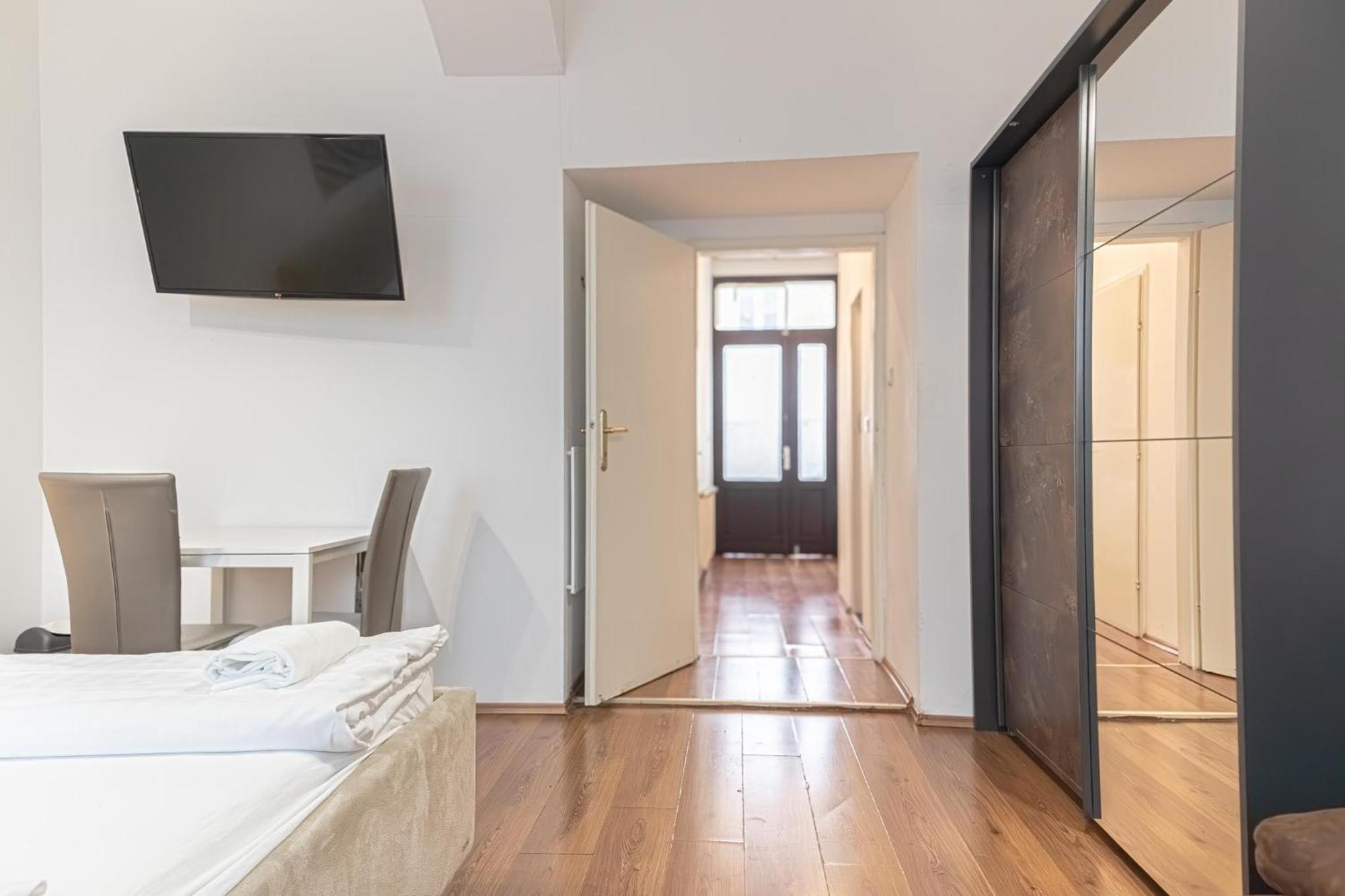 Modern 1Br Apart- Suitable For Longstays Вена Экстерьер фото